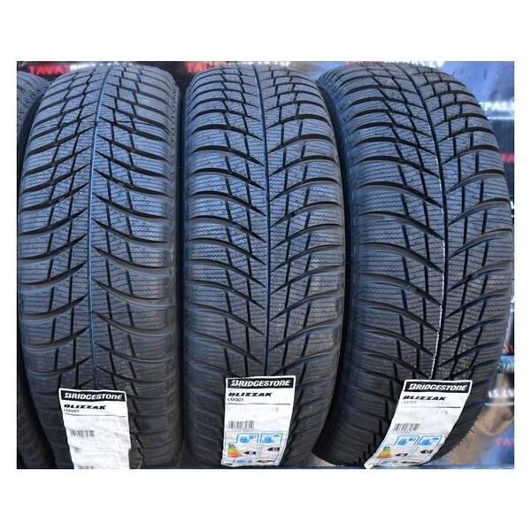 Bridgestone Blizzak LM001 235/45R20 96H