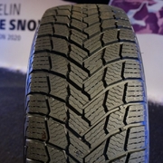 Michelin X-Ice Snow  245/35R21 96H