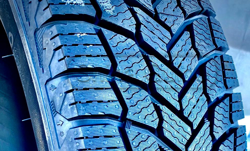 Michelin X-Ice Snow  245/35R21 96H