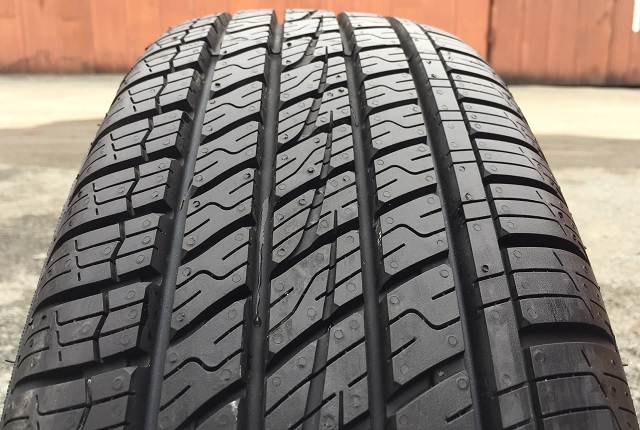 Petlas Explero PT411 225/60R17 103H